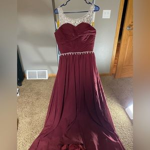 NEW Maroon Floorlength Prom/Bridesmaid Dress